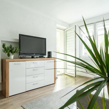 Apartament Gold - 2 Osobne Sypialnie Z Balkonem - Spaceapart Jelenia Góra Buitenkant foto