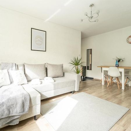 Apartament Gold - 2 Osobne Sypialnie Z Balkonem - Spaceapart Jelenia Góra Buitenkant foto