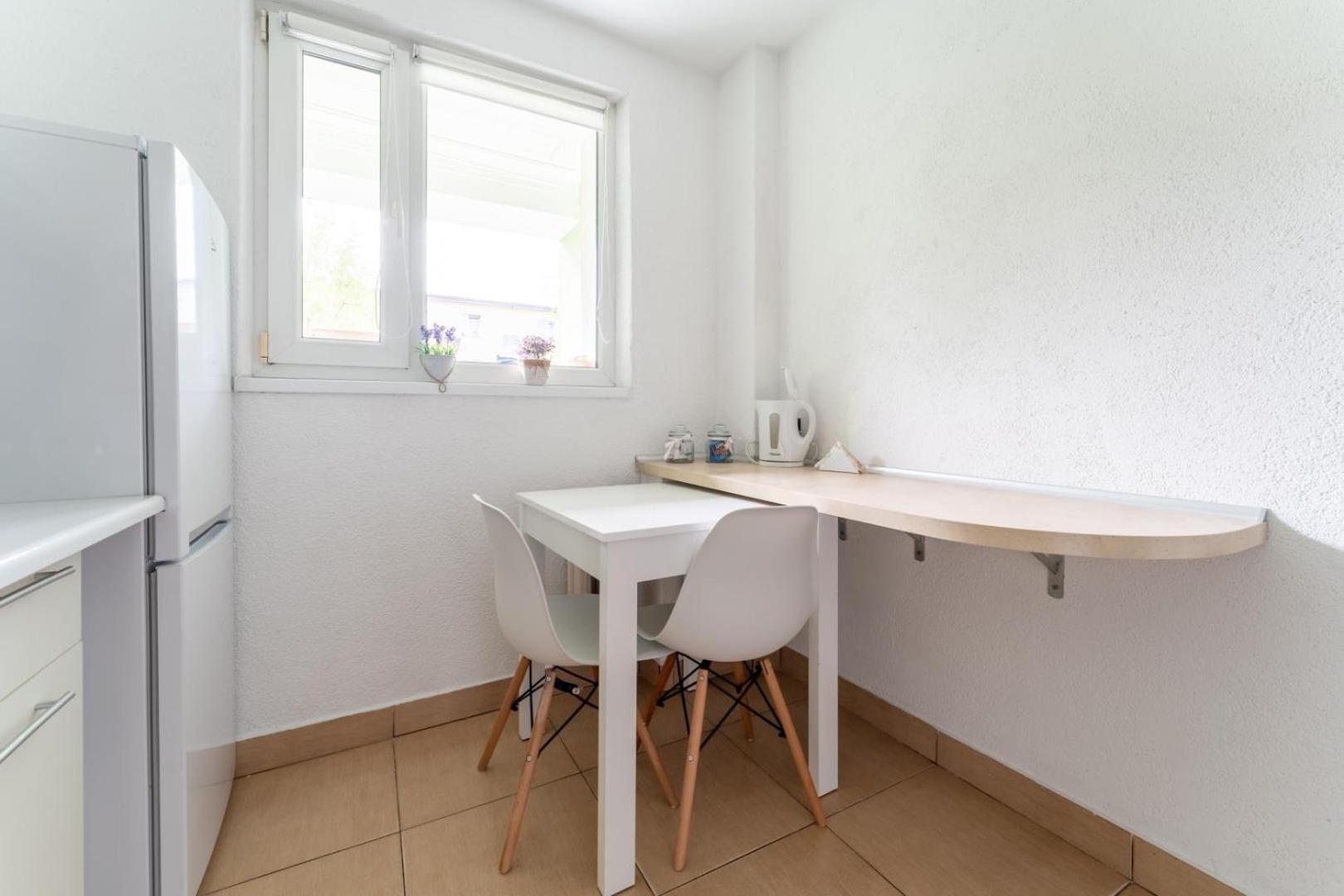 Apartament Gold - 2 Osobne Sypialnie Z Balkonem - Spaceapart Jelenia Góra Buitenkant foto